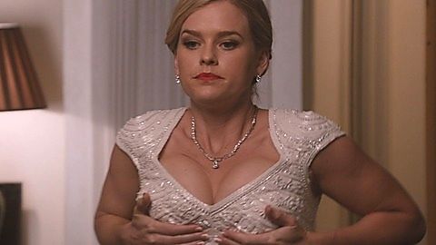 Pic: Alice Eve in The Con is On (2018)
