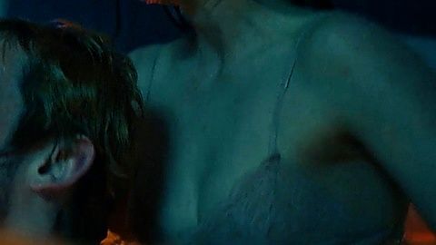 Pic: Imogen Poots in Mobile Homes (2018)