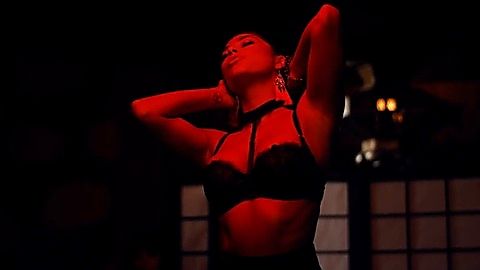 Pic: Arianny Celeste in Zoo