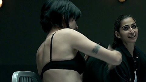 Pic: Najwa Nimri in Locked Up (2015)