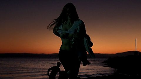 Pic: Bella Thorne in Midnight Sun (2018)