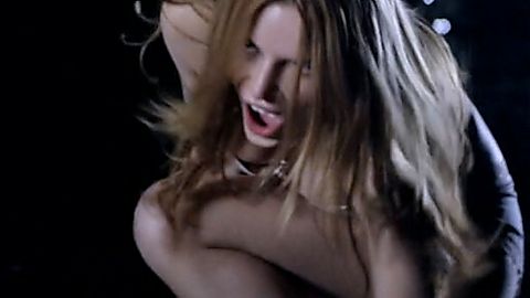 Pic: Bella Thorne in Midnight Sun (2018)