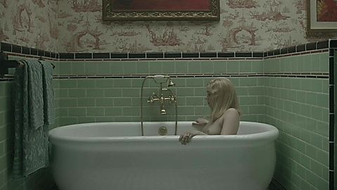 Pic: Bella Heathcote in Strange Angel (2018)