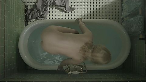 Pic: Bella Heathcote in Strange Angel (2018)