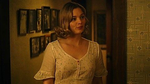 Pic: Bella Heathcote in Strange Angel (2018)