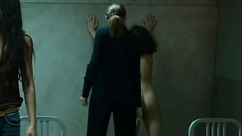 Pic: Olivia Delcán in Locked Up (2015)