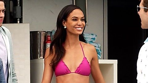 Pic: Joan Smalls in Set It Up (2018)
