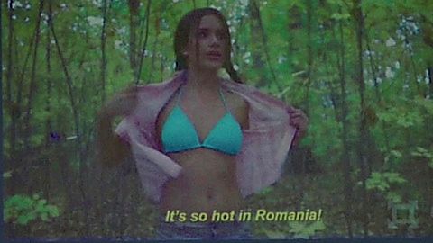 Pic: Daniela Barbosa in Paper Year (2018)