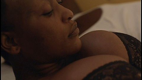 Pic: Véro Tshanda Beya Mputu in Félicité (2017)