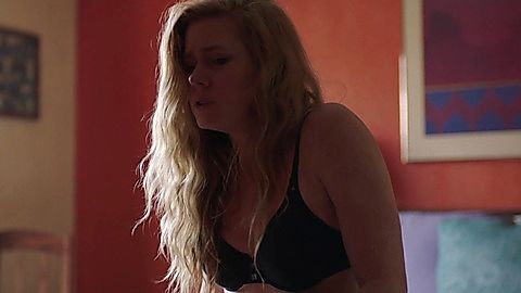 Pic: Amy Adams in Sharp Objects (2018)
