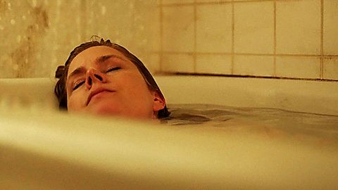 Pic: Amy Adams in Sharp Objects (2018)