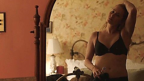 Pic: Amy Adams in Sharp Objects (2018)
