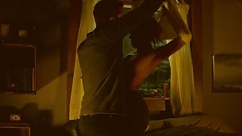 Pic: Kat Graham in How It Ends (2018)