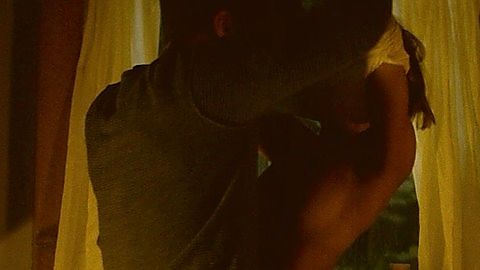 Pic: Kat Graham in How It Ends (2018)