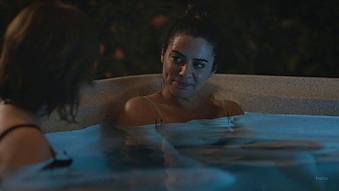 Pic: Lorenza Izzo in Casual (2015)