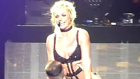Pic: Britney Spears in Do Something (Live at The Theater at MGM National Harbor) (2018)