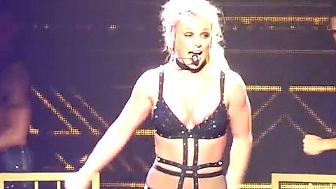 Pic: Britney Spears in Do Something (Live at The Theater at MGM National Harbor) (2018)