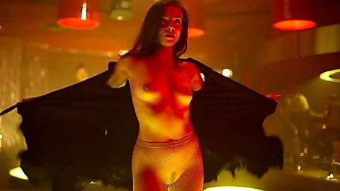 Pic: Magdalena Koleśnik in The Mire (2018)