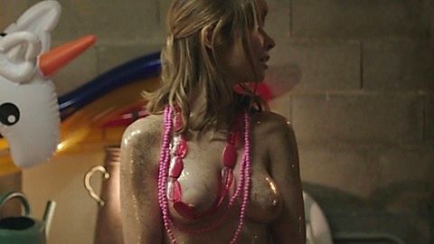 Pic: Alix Bénézech in Nude (2018)
