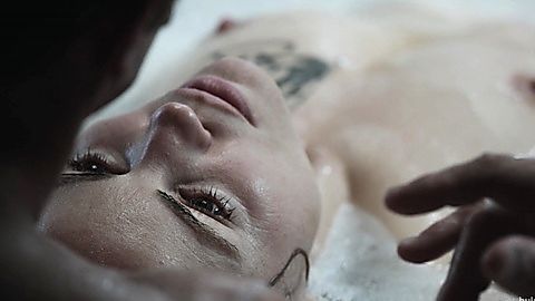 Pic: Melissa George in The First (2018)