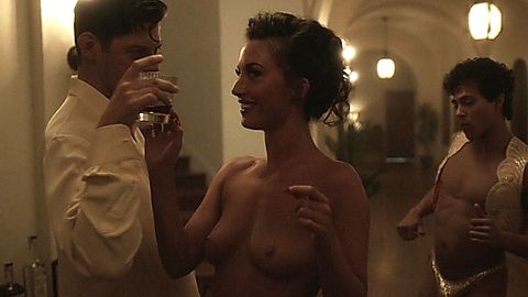Pic: Lauren Maynard in The Man in the High Castle (2015)