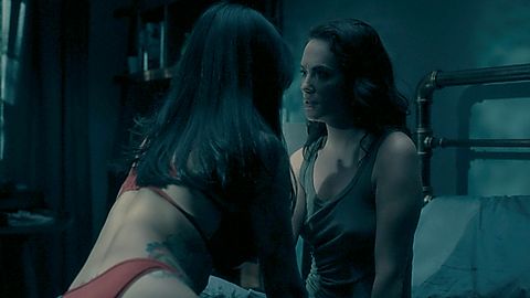 Pic: Kate Siegel in The Haunting of Hill House (2018)