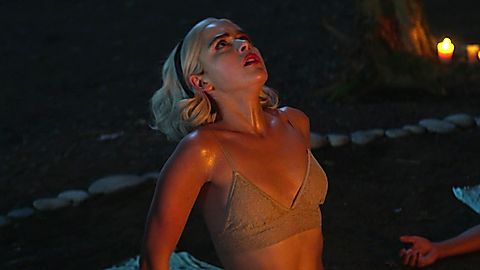Pic: Kiernan Shipka in Chilling Adventures of Sabrina (2018)
