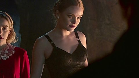 Pic: Abigail F. Cowen in Chilling Adventures of Sabrina (2018)