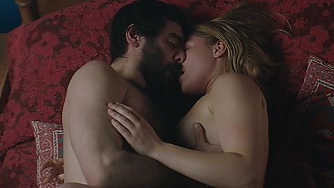 Pic: Florence Pugh in The Little Drummer Girl (2018)