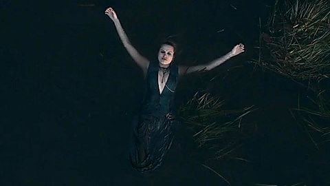 Pic: Thea Sofie Loch Næss in The Last Kingdom (2015)