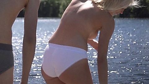 Pic: Thea Sofie Loch Næss in Som om himmelen revna (2017)