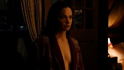 Pic: Ruth Wilson in Mrs. Wilson (2018)