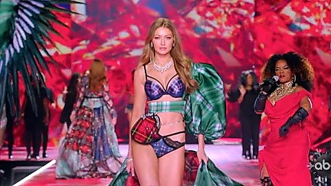 Pic: Gigi Hadid in The Victoria's Secret Fashion Show 2018 (2018)