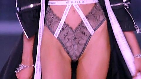 Pic: Stella Maxwell in The Victoria's Secret Fashion Show 2018 (2018)