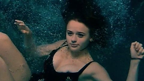 Pic: Joey King in Summer '03 (2018)
