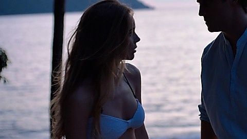 Pic: Camila Sodi in Luis Miguel: The Series (2018)