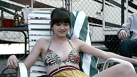 Pic: Ciara Bravo in Wayne (2019)