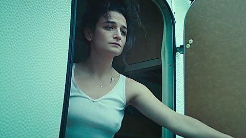 Pic: Jenny Slate in The Sunlit Night (2019)