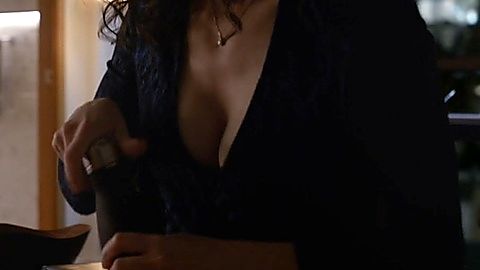 Pic: Reiko Aylesworth in Bull (2016)