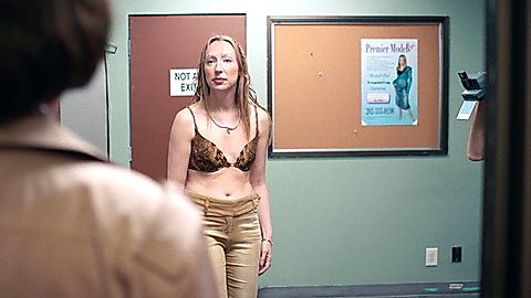 Pic: Anna Konkle in PEN15 (2019)