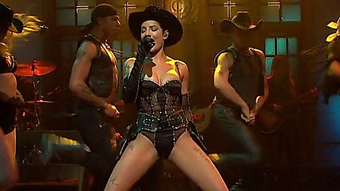 Pic: Halsey  in Saturday Night Live (1975)