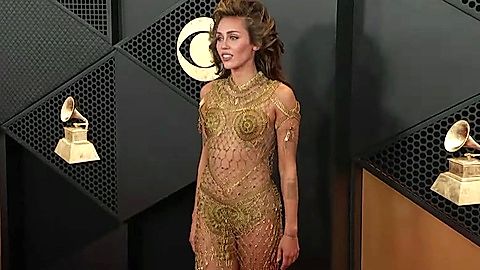 Pic: Miley Cyrus in The Grammy Awards (1959)