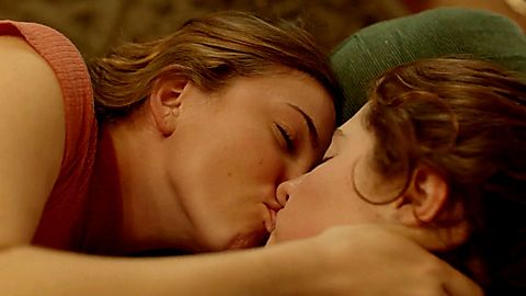 Pic: Jess Gabor in Shameless (2011)