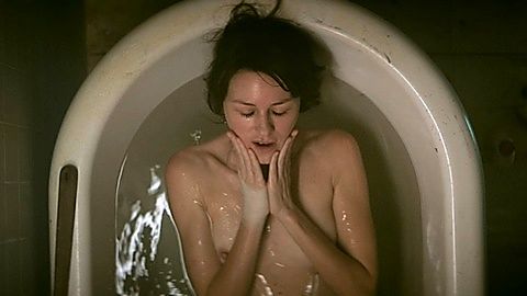 Pic: Naomi Watts in The Wolf Hour (2020)