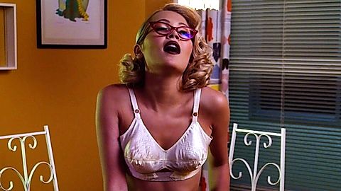 Pic: Kelli Berglund in Now Apocalypse (2019)
