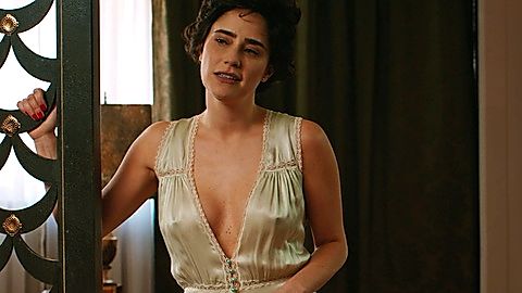 Pic: Fernanda Vasconcellos in Girls From Ipanema (2019)