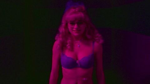 Pic: Joey King in The Act (2019)