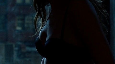 Pic: Perry Mattfeld in In the Dark (2019)
