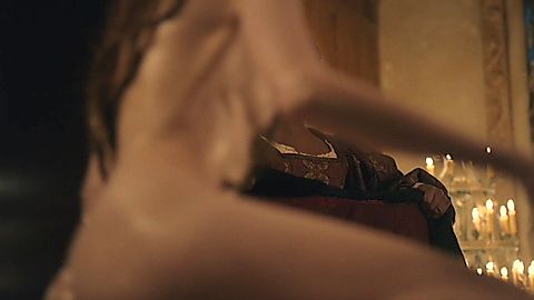 Pic: Charlotte Hope in The Spanish Princess (2019)