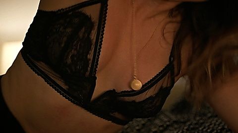 Pic: Sophia Bush in Easy (2016)